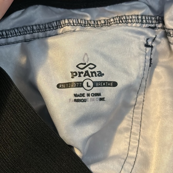 Prana men’s blue 9” inseam athletic shorts size large - Picture 8 of 9